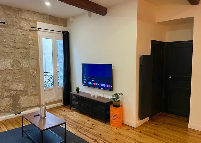 T3 De Charme Centre アパート